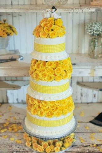 Wedding_Requirements_Wedding_Cake_38