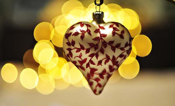 A-collection-of-beautiful-Christmas-theme-Heart-Photo-irannaz-com